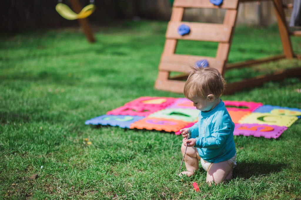 It s Ok To Encourage Independent Play For Toddlers Here s How We Do It