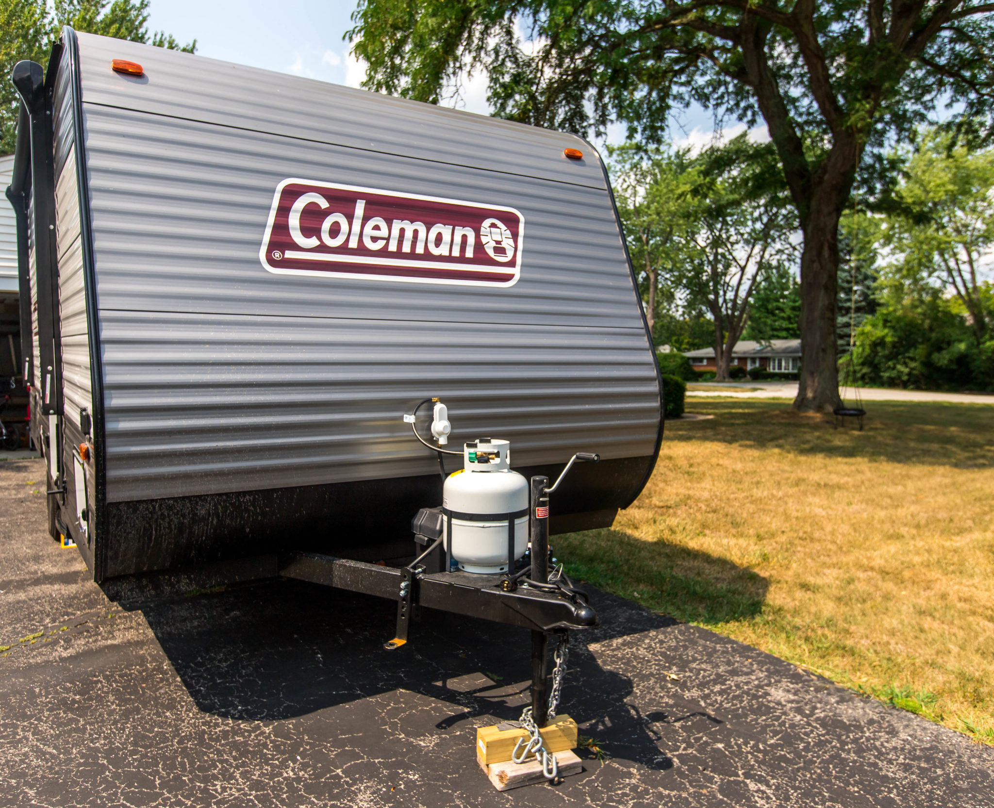 Coleman Lantern LT 17B Travel Trailer Tour & Review Bottles + Banter